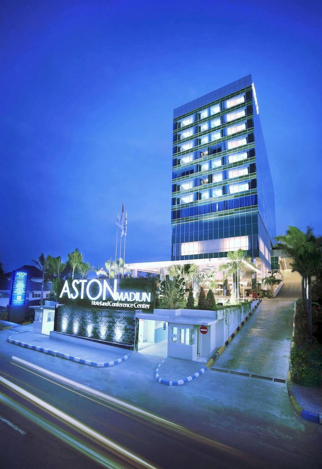 Aston Madiun Hotel & Conference Center Екстер'єр фото
