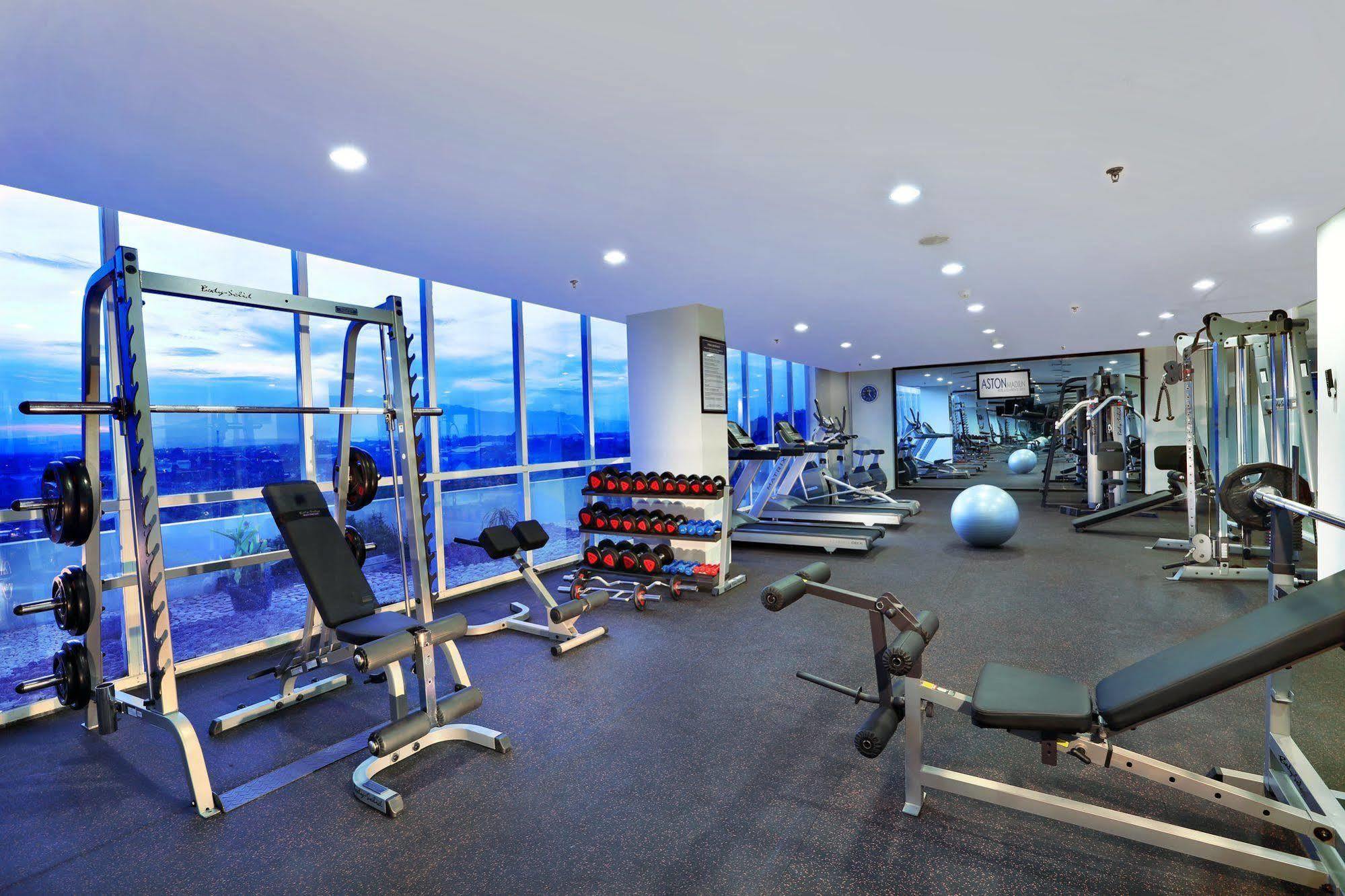 Aston Madiun Hotel & Conference Center Екстер'єр фото
